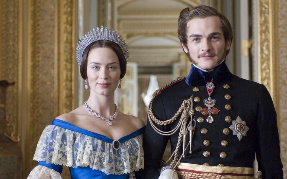 Top 20 phim hay nhất về chủ đề hoàng gia