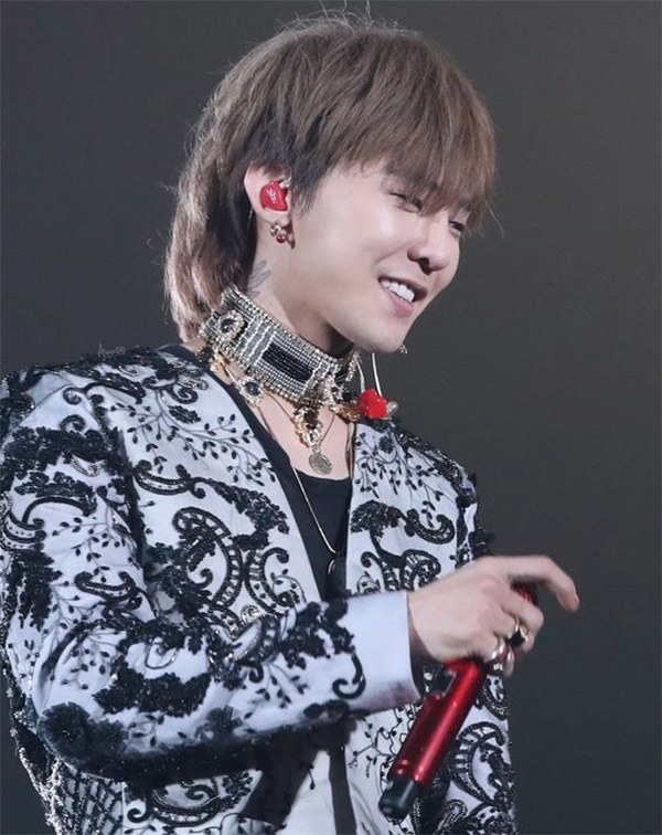 Tóc Mohican dài để gáy