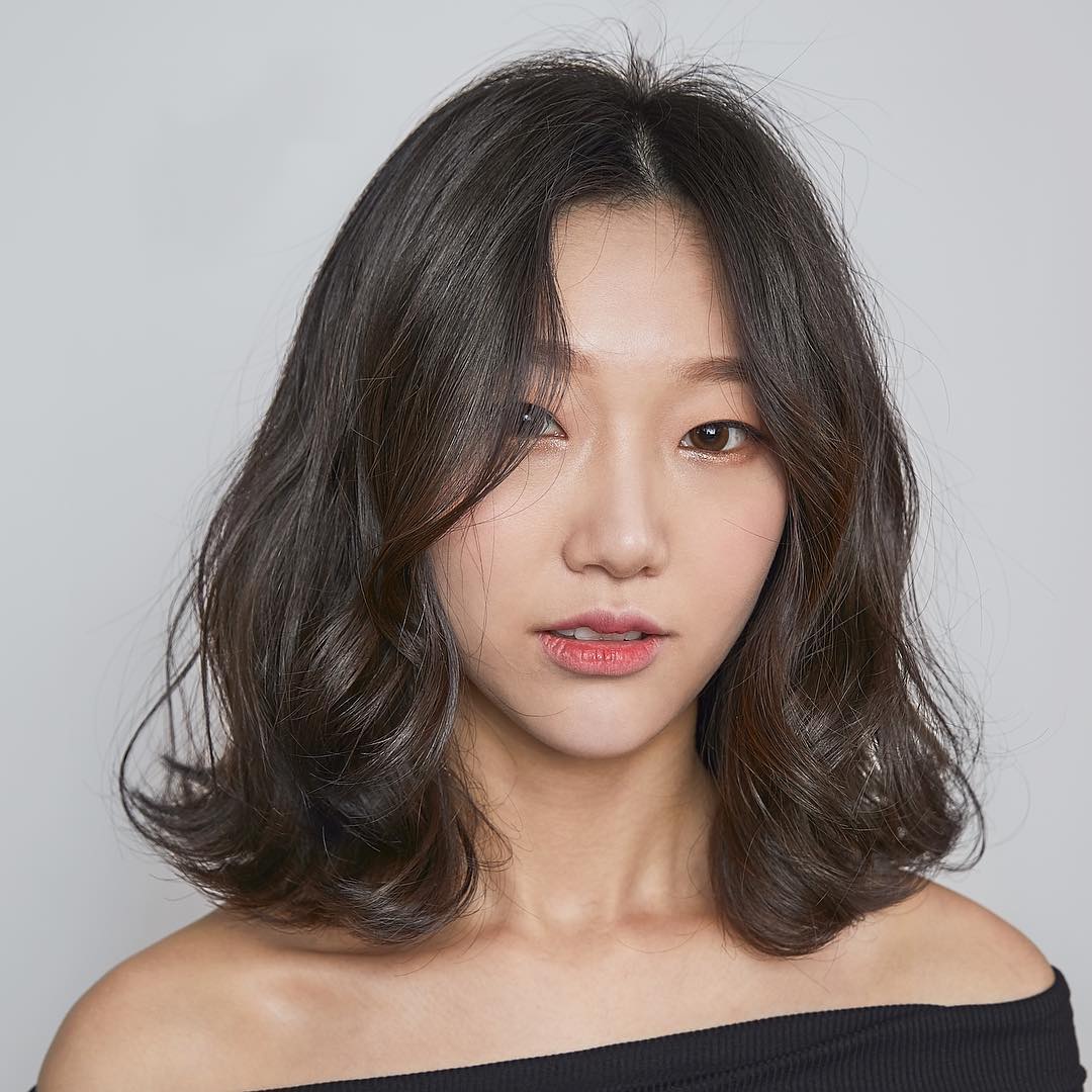 TOP 5 kiểu tóc uốn gợn sóng đẹp chuẩn style Hàn