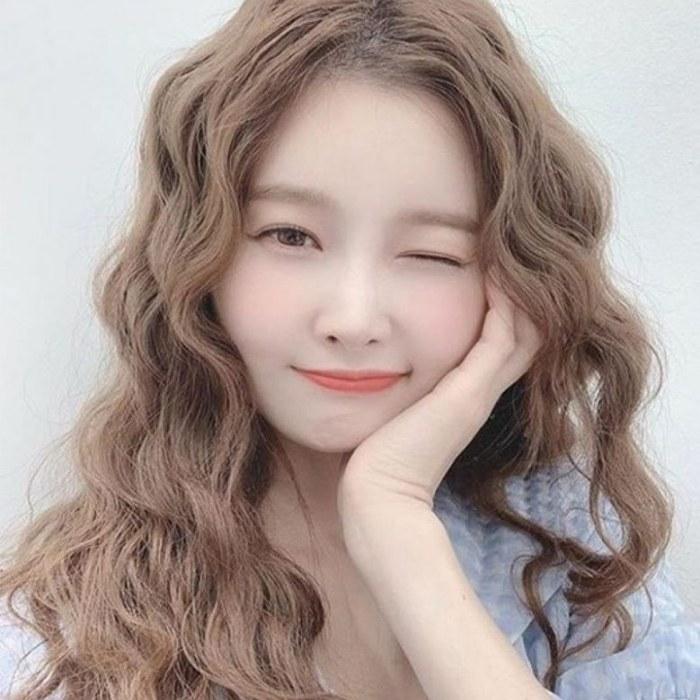 Tóc gợn sóng cho mặt vuông đẹp