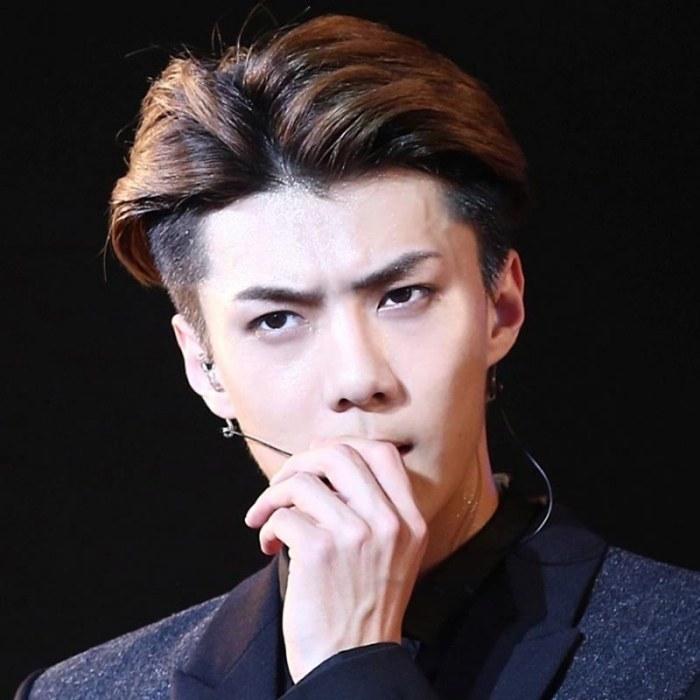 Kiểu tóc nam uốn ngược đẹp