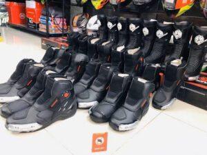 Giày bảo hộ Moto đa dạng mẫu mã, màu sắc