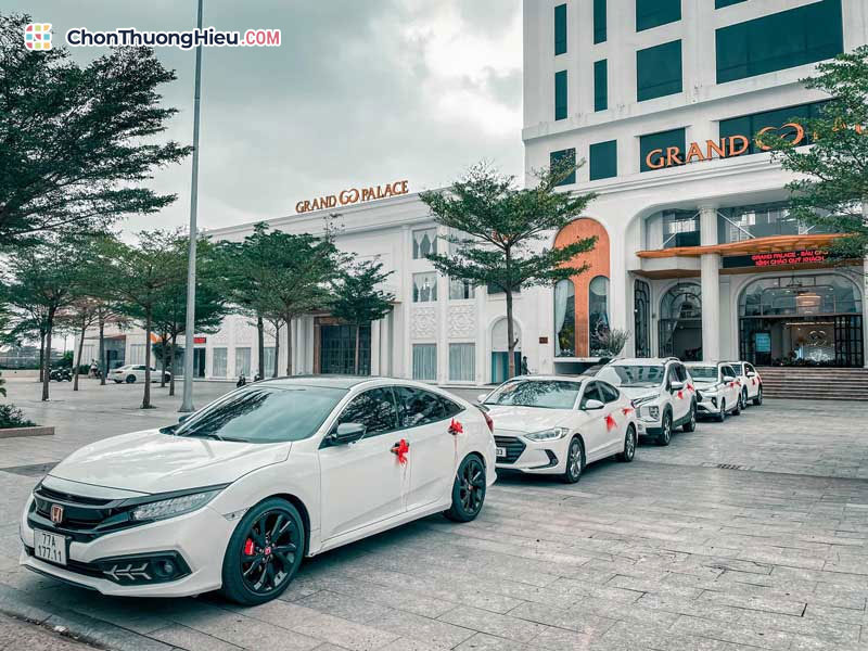 Phuc-vu-hon-30-000-luot-khach-voi-da-dang-cac-loai-xe-cho-thue-chonthuonghieu