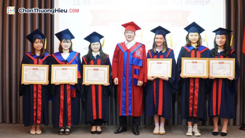 Tai-sao-can-phai-mac-ao-tot-nghiep-chonthuonghieu