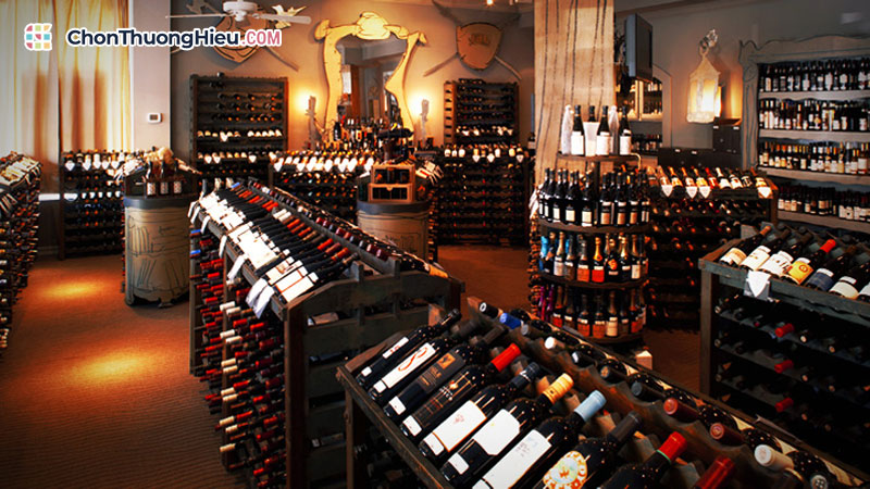 Phan-biet-hai-kenh-phan-phoi-ruou-ngoai-chinh-tai-viet-nam-chonthuonghieu