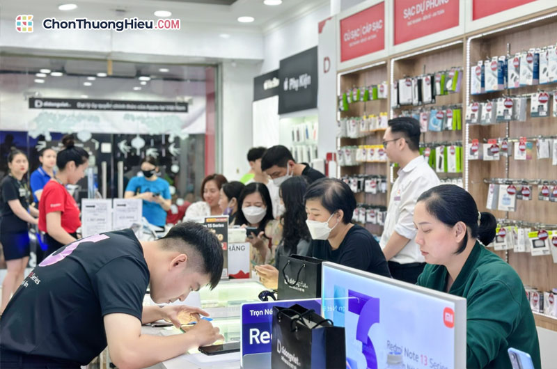Di Động Việt – Điểm đến công nghệ uy tín, nâng tầm trải nghiệm mua sắm Cac-chinh-sach-dich-vu-vuot-troi-nang-tam-trai-nghiem-mua-sam-chonthuonghieu