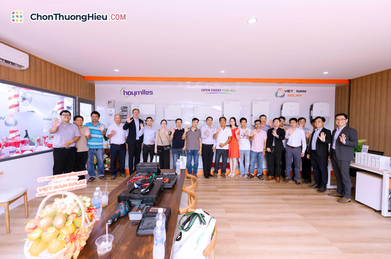 Doi-net-gioi-thieu-ve-viet-nam-solar-chonthuonghieu